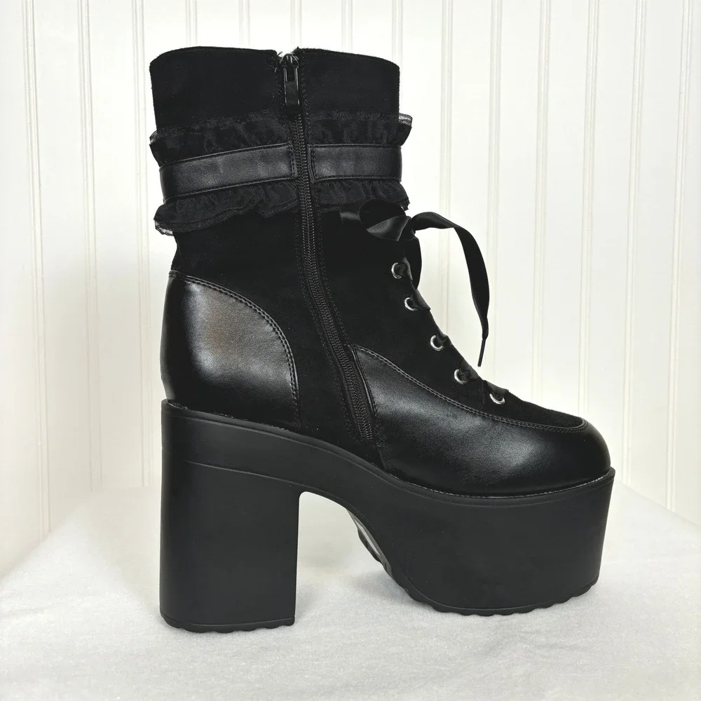 Hot Topic Black Ruffle Chain Platform Boots size 11 Gothic Punk Whimsigoth Rock